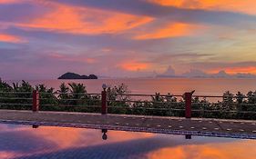 Golden Hill Resort
